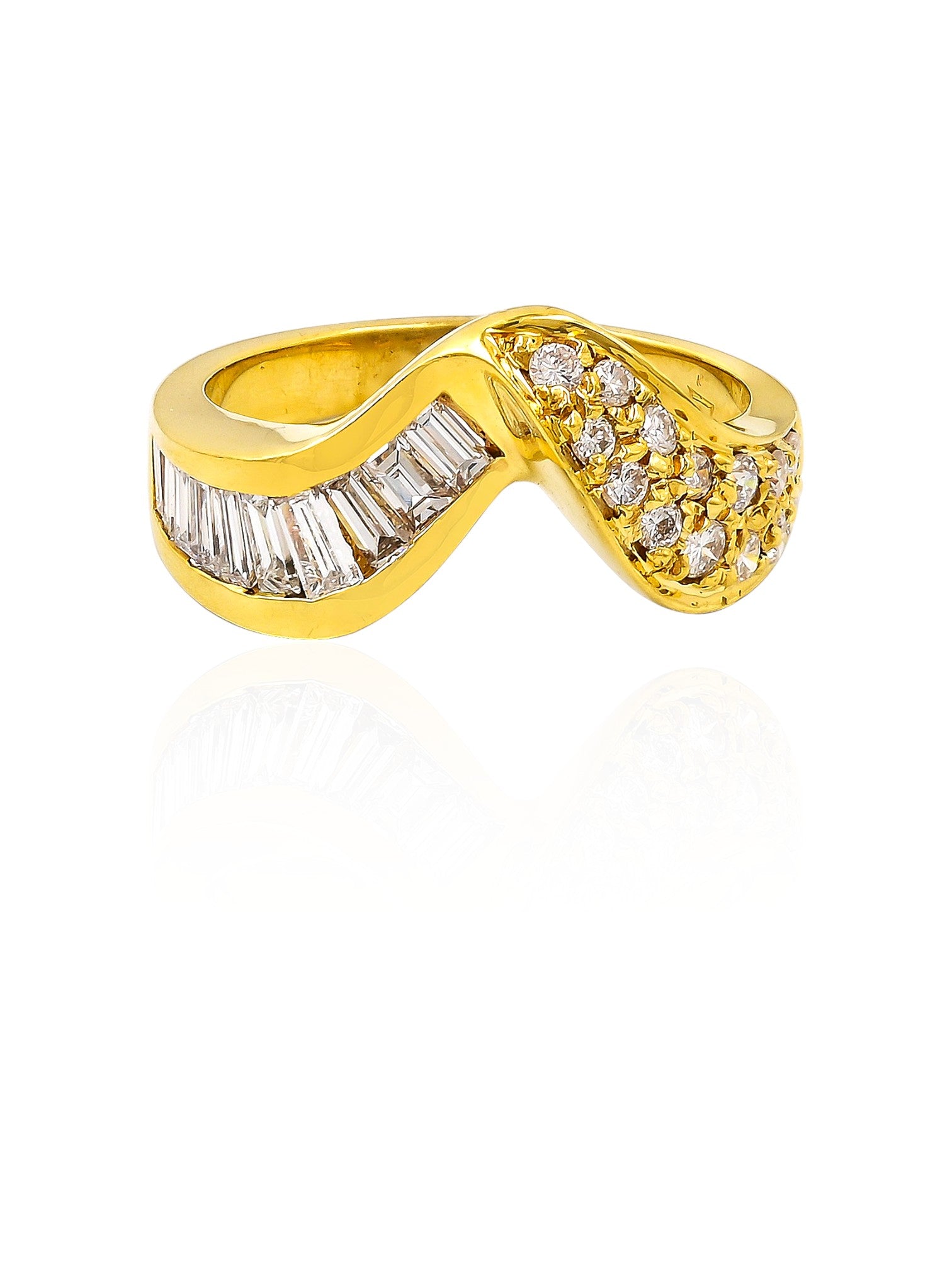 Sophia D Vintage Wave Diamond Ring in 18K Yellow Gold